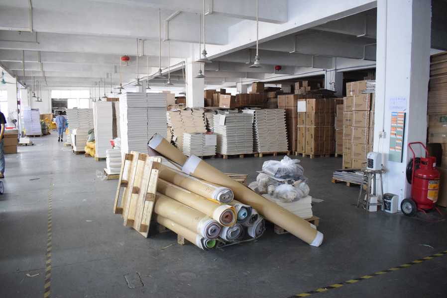 GUANGZHOU YM PACKAGE PRODUCTS CO.,LTD. üreticinin üretim hattı