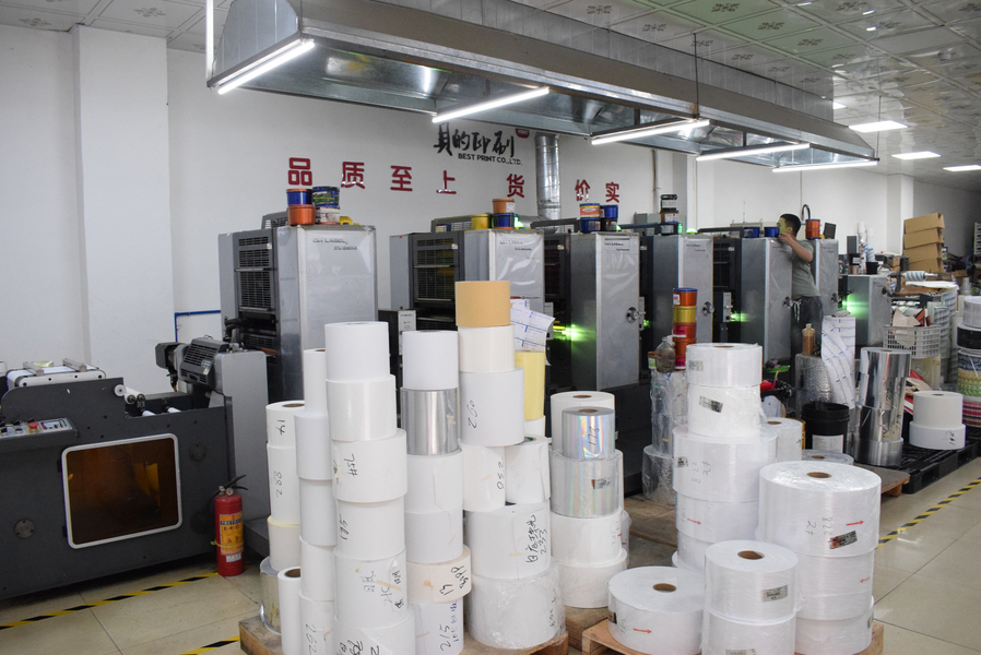 GUANGZHOU YM PACKAGE PRODUCTS CO.,LTD. üreticinin üretim hattı