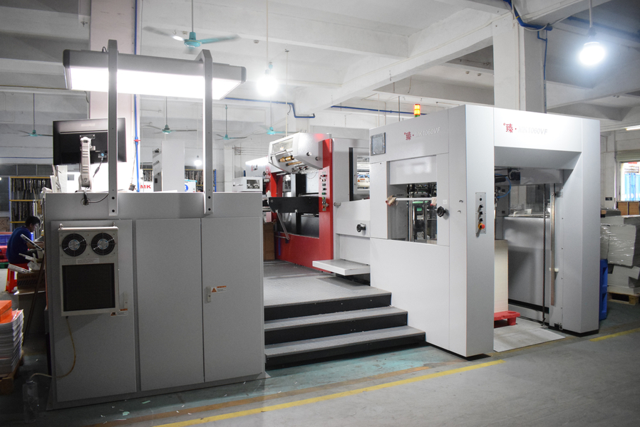 GUANGZHOU YM PACKAGE PRODUCTS CO.,LTD. üreticinin üretim hattı