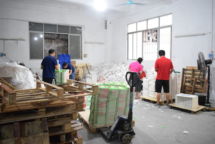 GUANGZHOU YM PACKAGE PRODUCTS CO.,LTD. üreticinin üretim hattı