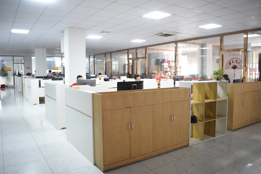 GUANGZHOU YM PACKAGE PRODUCTS CO.,LTD. üreticinin üretim hattı