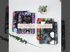 Öğrencilerin En Sevdikleri Kişiselleştirme Seçeneği Özel Kapak Sanatı ile Özel Günlük Defter